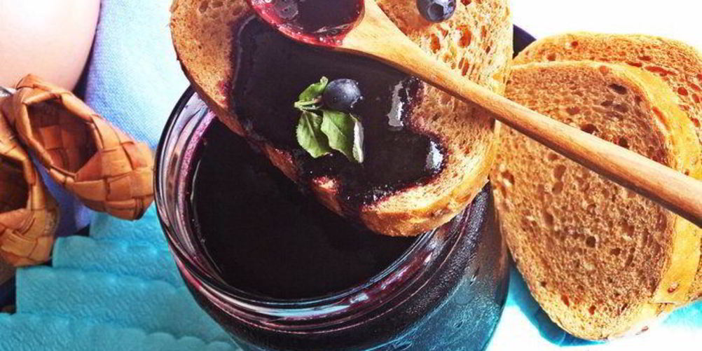 Как приготовить черничный джем из духовки