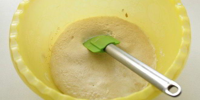 Рецепт гугельхопфа с джемом, миндалем и клюквой