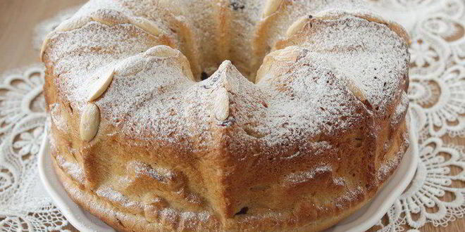 Рецепт гугельхопфа с джемом, миндалем и клюквой