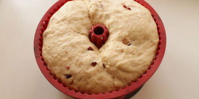 Рецепт гугельхопфа с джемом, миндалем и клюквой