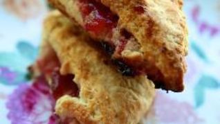 Рецепт Сконов с вишневым джемом