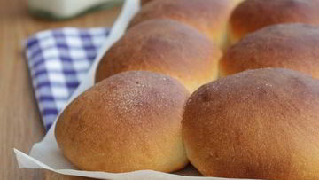 Рецепт Ванильных сдобных булочек с джемом