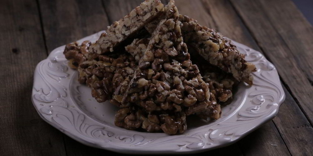 Как приготовить гозинаков — грецких орехов с медом