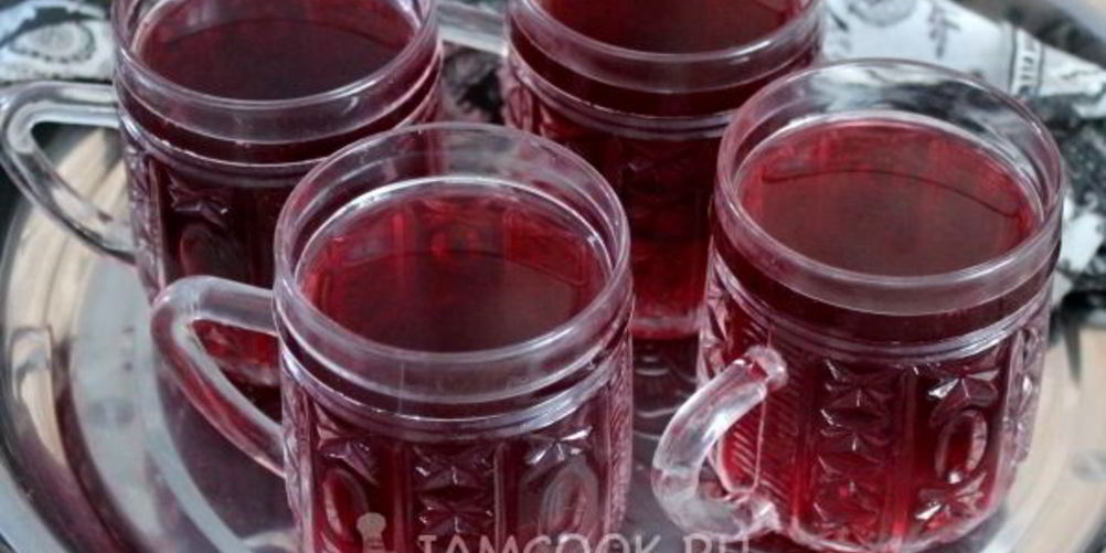 Как приготовить компот из черноплодной рябины и брусники