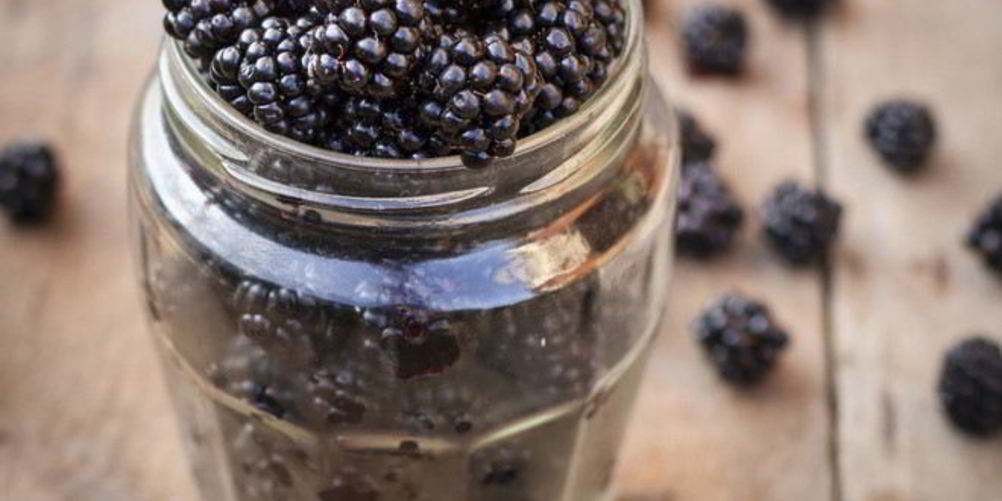 Как приготовить компот из ежевики на зиму