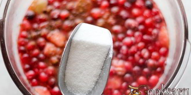 Рецепт компота из клюквы на зиму