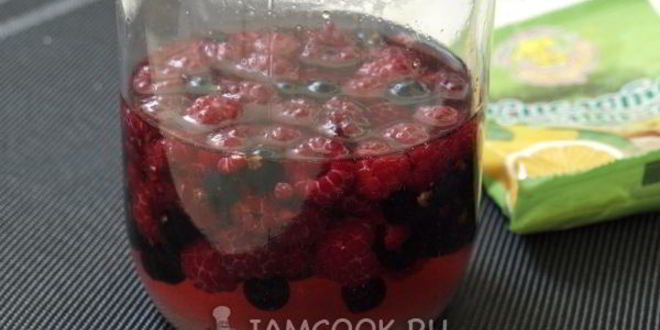 Рецепт компота из малины и смородины