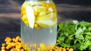 Рецепт Компота из облепихи и яблок на зиму