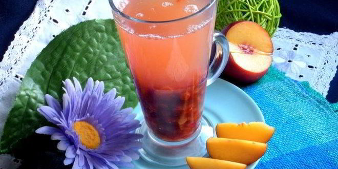 Рецепт компота из ревеня, яблока и калины