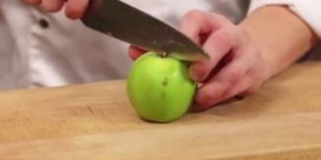 Рецепт компота из слив и яблок