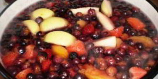 Рецепт компота из свежих ягод