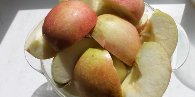 Рецепт компота из винограда с яблоками в зиму