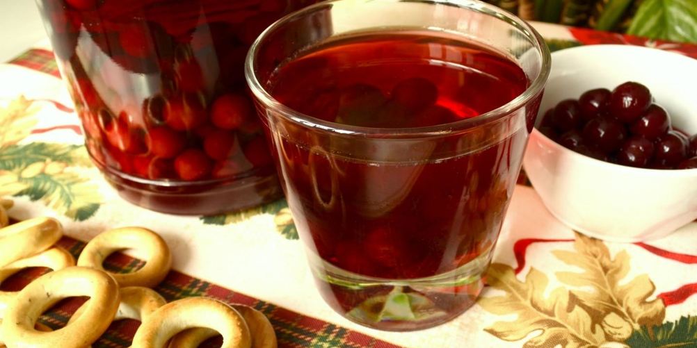 Как приготовить компот из вишни с косточками вишневый на зиму