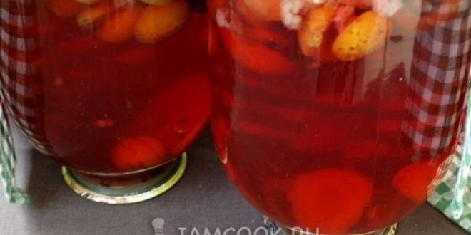 Рецепт компота из яблок, абрикосов и ягод на зиму