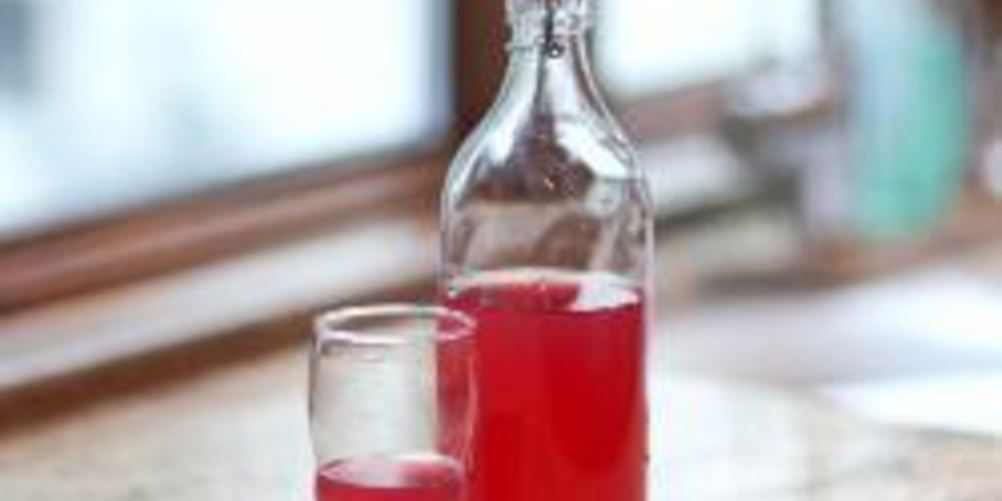 Как приготовить компот из яблок и замороженных ягод