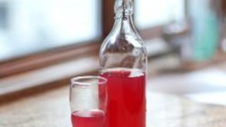 Рецепт Компота из яблок и замороженных ягод