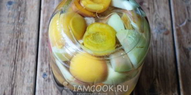 Рецепт компота с яблоками, сливами и персиками на зиму