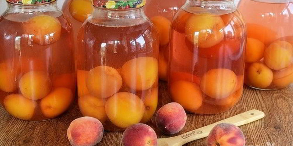 Как приготовить персиковый компот на зиму