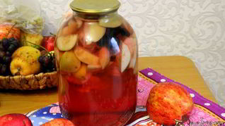 Рецепт Яблочного компота с черноплодкой на зиму