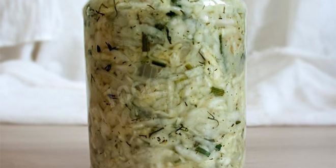 Рецепт квашеной капусты с луком на зиму
