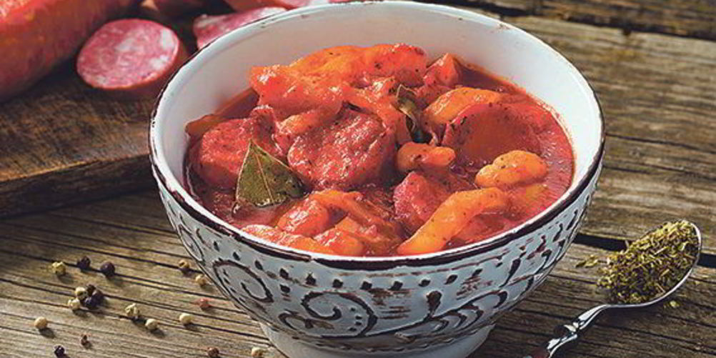 Как приготовить лечо с колбасой