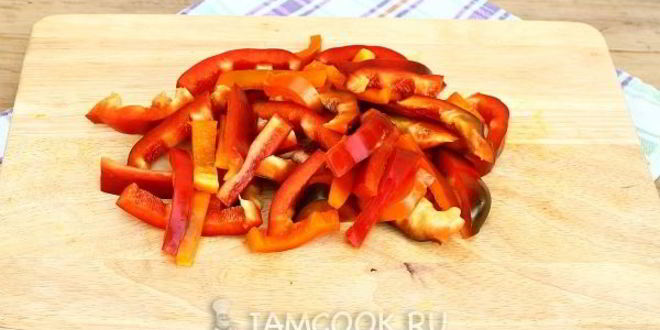 Рецепт лечо с огурцами, помидорами и перцем