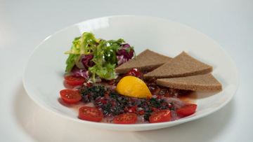 Рецепт Пятиминутки из белого амура с лечо