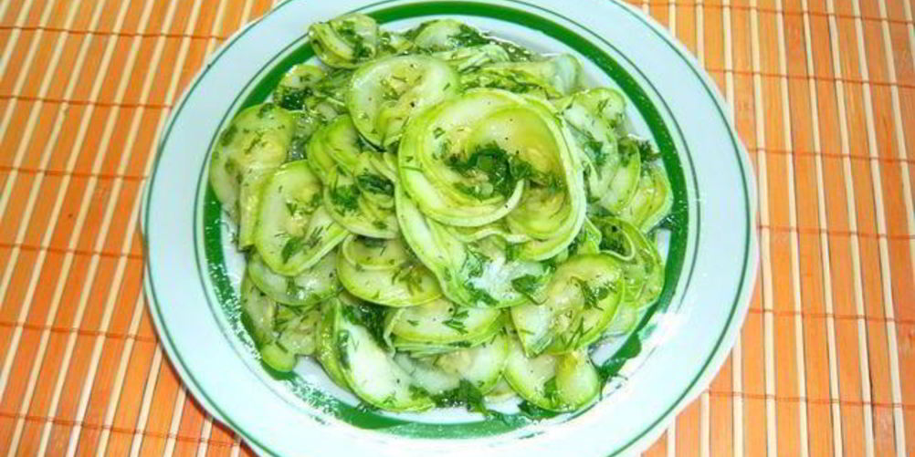 Как приготовить быстрые маринованные кабачки мгновенного поедания