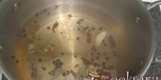 Рецепт быстрых маринованных огурцов на зиму