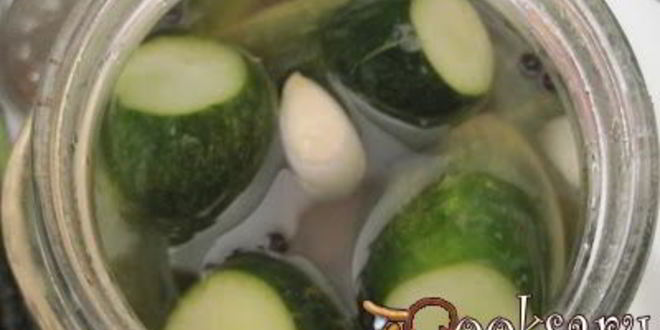 Рецепт быстрых маринованных огурцов на зиму