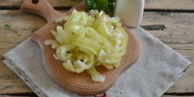 Рецепт капусты, маринованной с перцем и луком