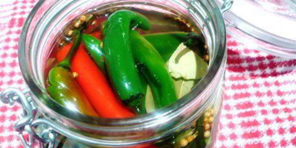 Как приготовить маринованные чили