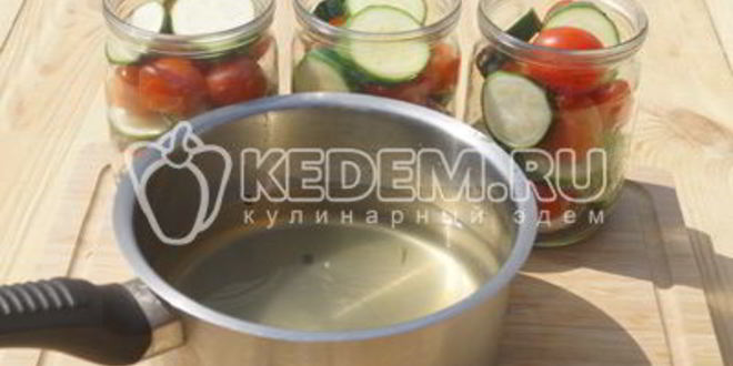 Рецепт маринованных кабачков с помидорами
