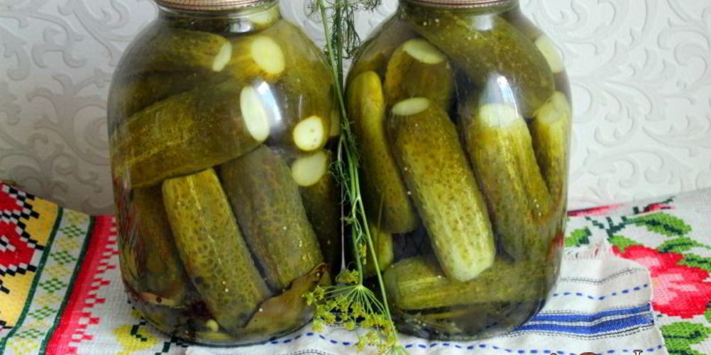Как приготовить маринованные огурцы
