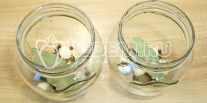 Рецепт маринованных помидоров черри с петрушкой