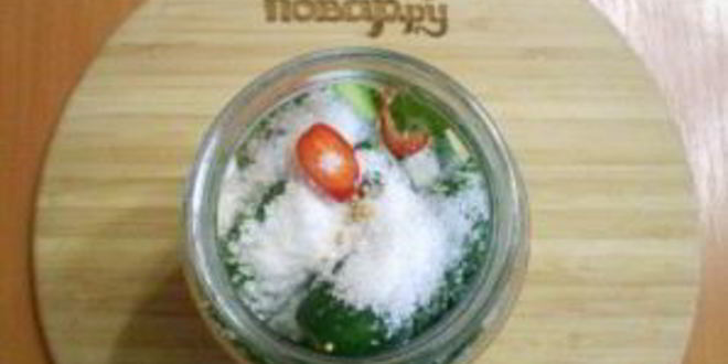 Рецепт острых маринованных огурчиков на зиму