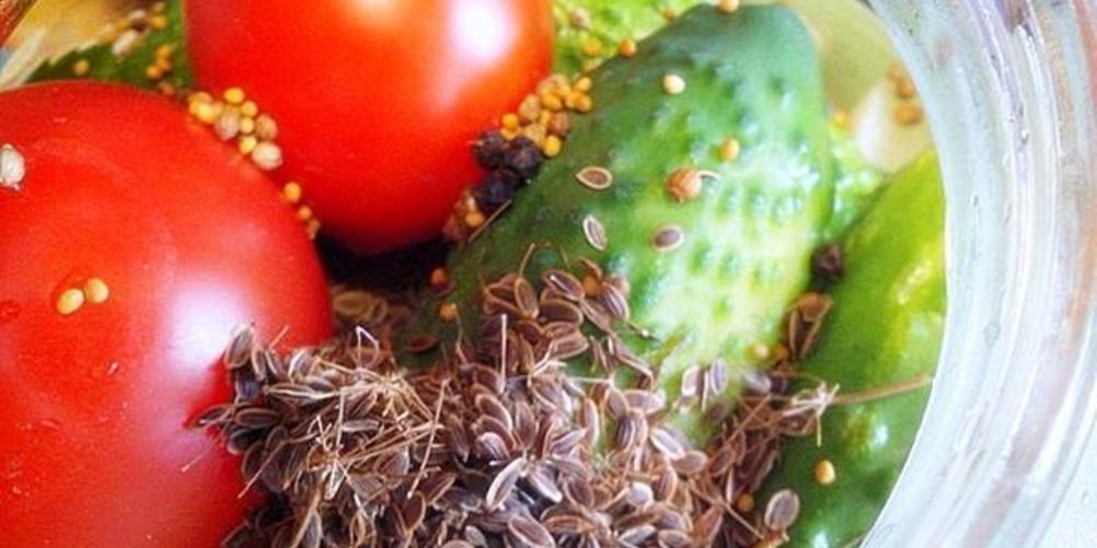 Как приготовить огурчики на зиму