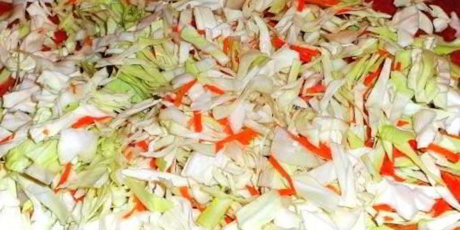 Рецепт быстрой капусты горячим способом в рассоле