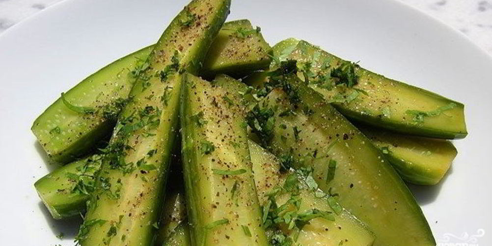 Как приготовить быстрые малосольные огурцы в рассоле