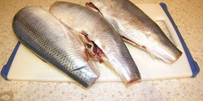 Рецепт домашней малосольной сельди