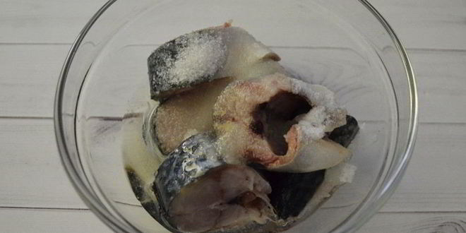 Рецепт малосольной скумбрии