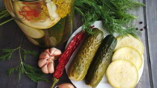 Рецепт Малосольных огурчиков и кабачки