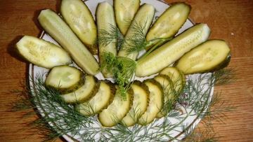 Рецепт Малосольных огурцов в банке с чесноком