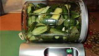 Рецепт Малосольных огурцов в маринаторе