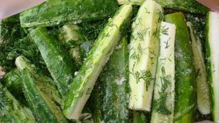 Рецепт Малосольных огурцов засоленных в пакете