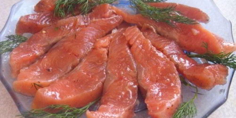 Как приготовить соленую горбушу