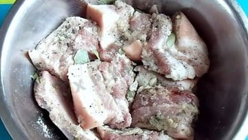 Рецепт Соленого сала с чесноком