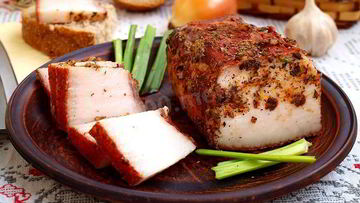 Рецепт Соленого сала в луковой шелухе