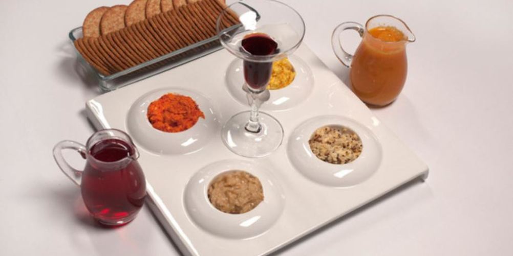 Как приготовить ассорти из сливочного масла, варенье и морс