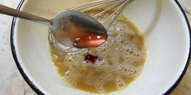 Рецепт блинчиков на молоке и малиновом варенье